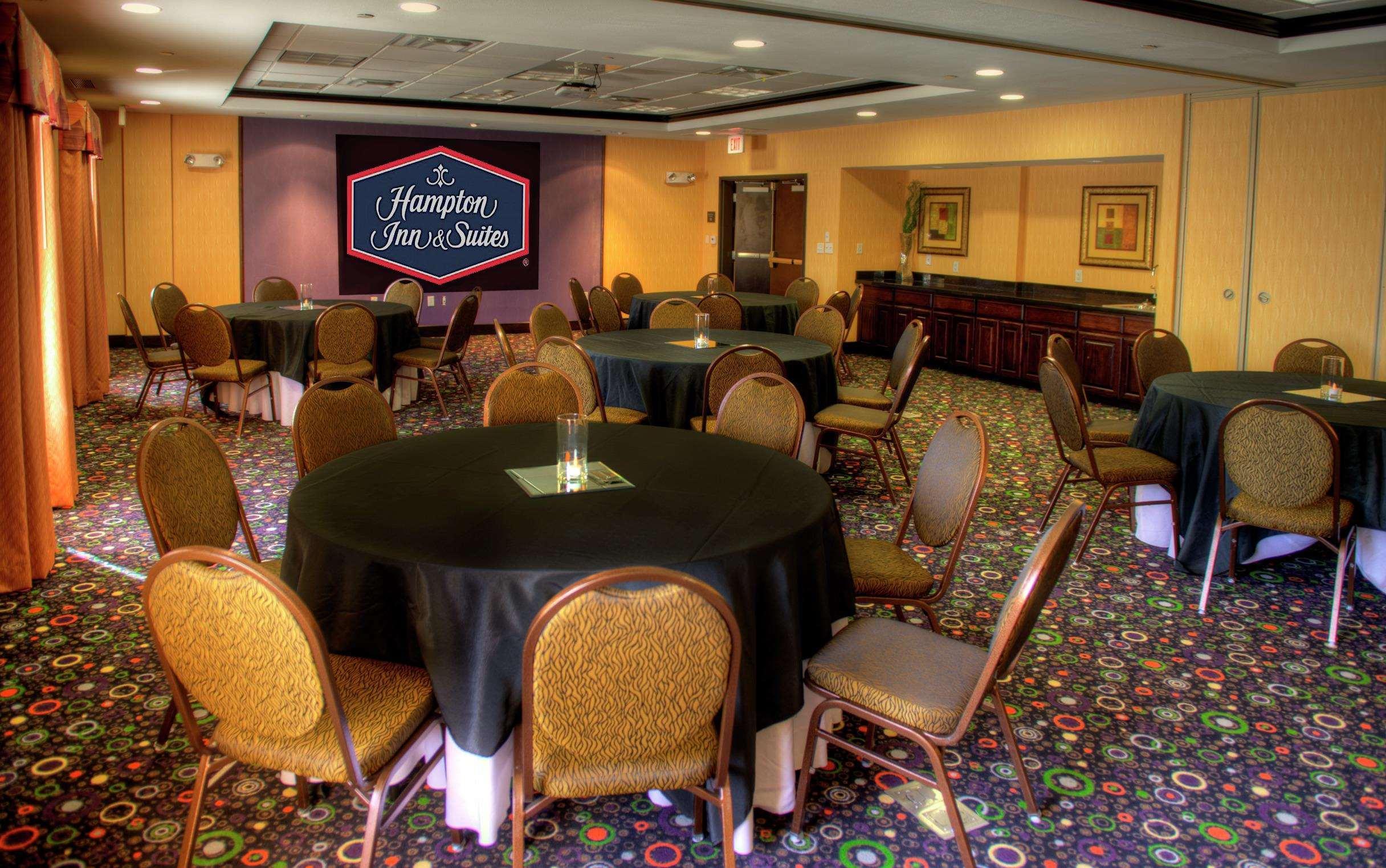 Hampton Inn And Suites Dallas/Lewisville-Vista Ridge Mall Бизнес фото