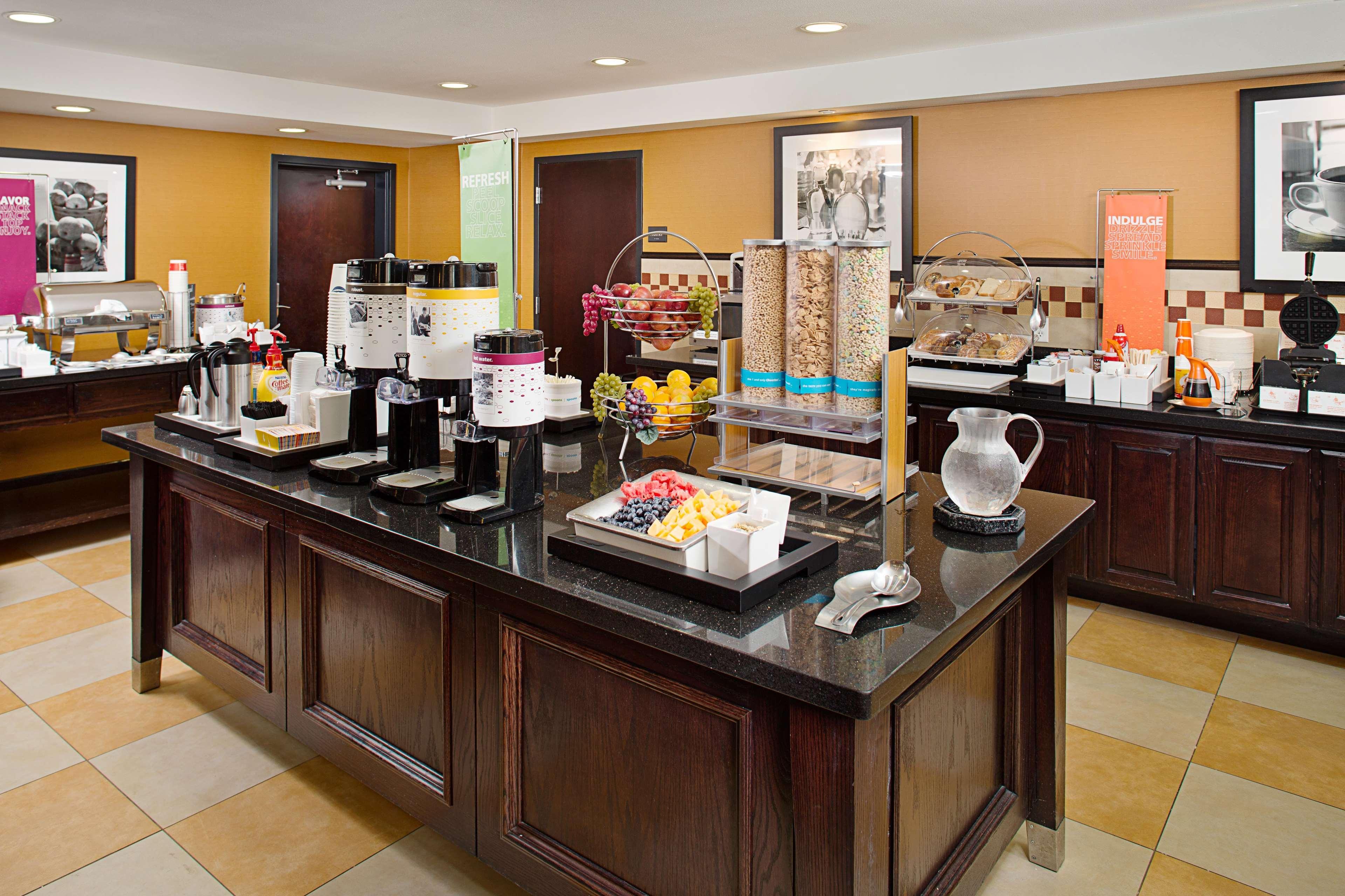 Hampton Inn And Suites Dallas/Lewisville-Vista Ridge Mall Экстерьер фото
